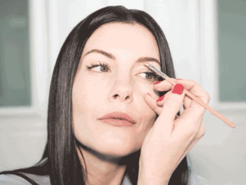 为什么一般不建议做纹眉,为什么不建议女士纹眉