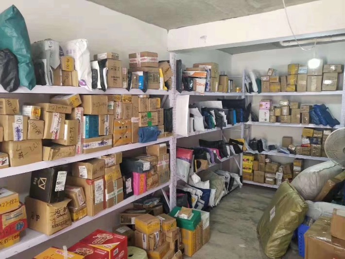 社区快递驿站费用,快递招募社区代收点