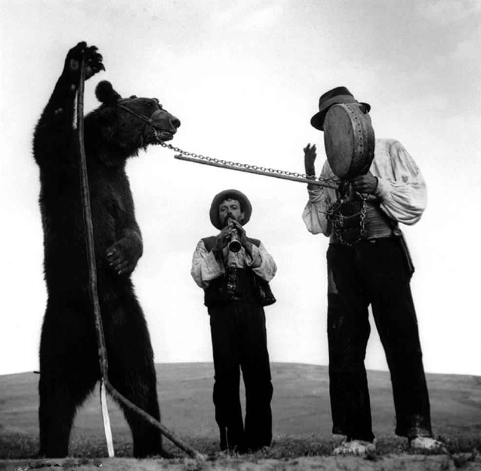 希特勒浴缸中的女人：传奇女摄影师LeeMiller