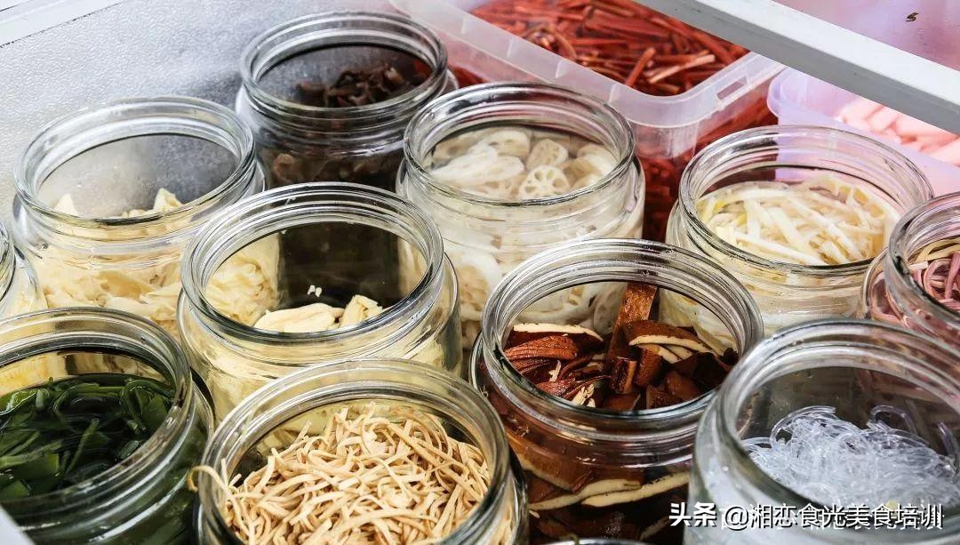 哪里可以学习怎样做湘西泡菜,湘西泡菜技术哪里学