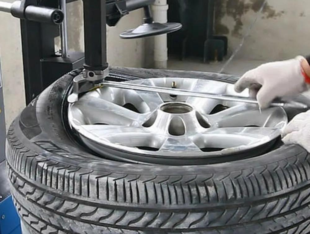 换轮胎的技巧和方法,自己动手更换汽车轮胎教程