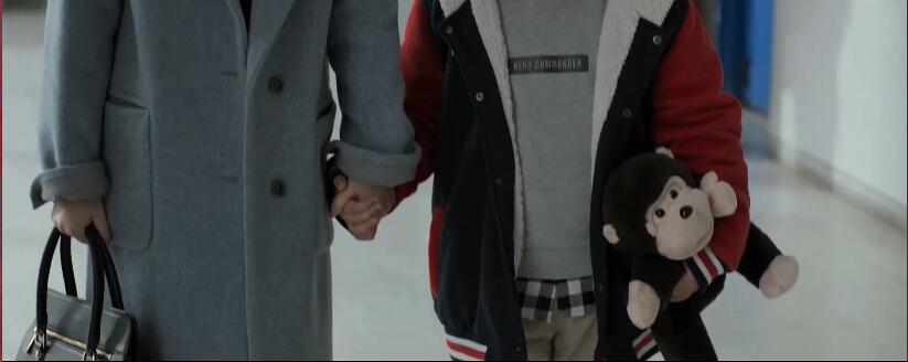 韩国电影小委托人真实事件,小委托人韩国电影感人片段