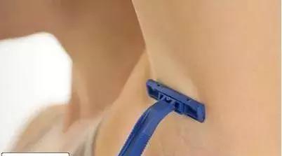 夏天所有的烦恼,夏天男生有什么烦恼