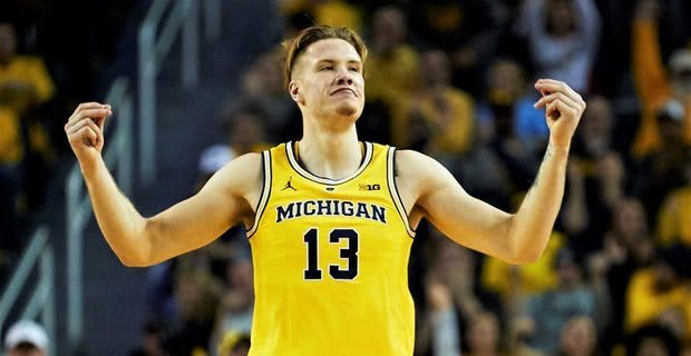 疯狂三月观赛指南：密歇根大学狼獾队，贿赂丑闻曾经轰动一时