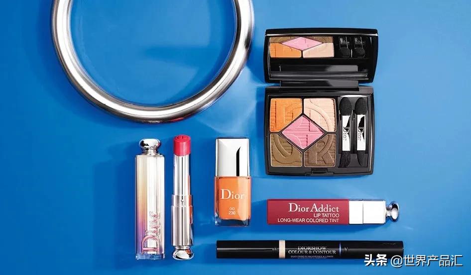 迪奥2023圣诞限定彩妆,迪奥2018限定彩妆图片