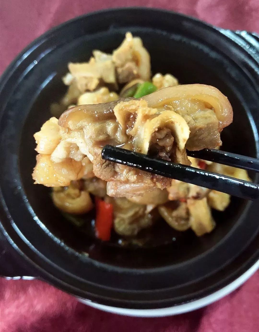 铜盘焗鸡的正宗做法,特色铜盘焗鸡