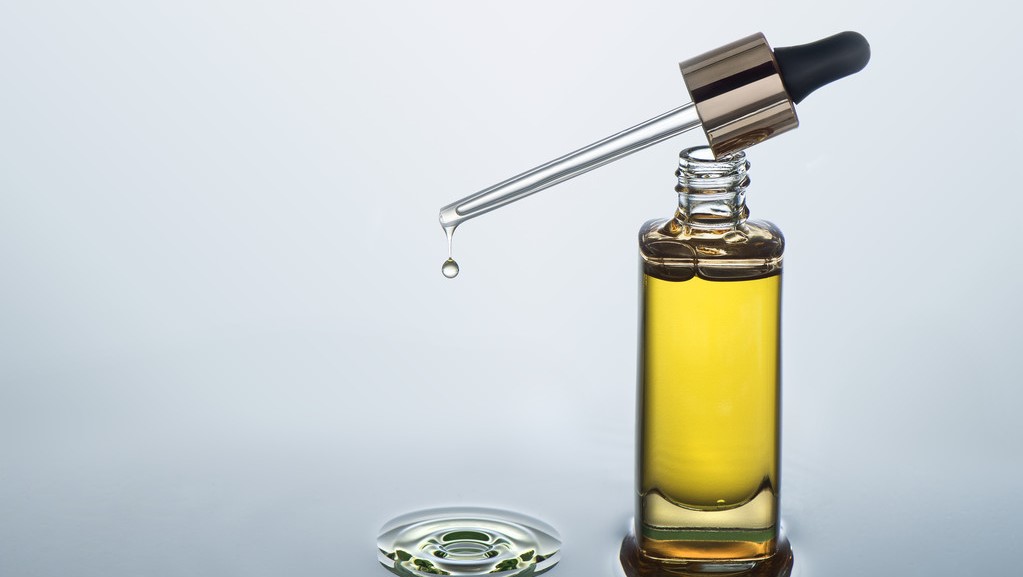 刷酸可以涂祛痘药吗,祛痘刷什么酸