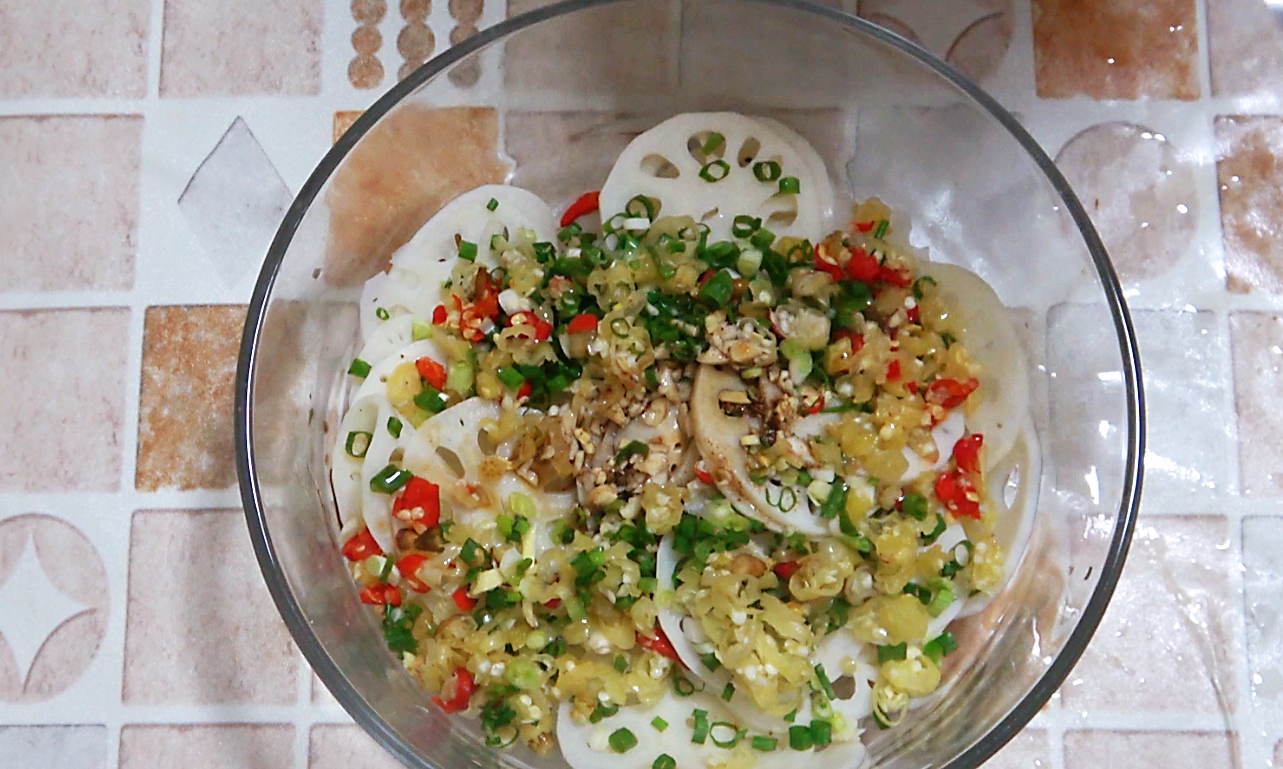 适合减脂期吃的凉拌藕片,藕片凉拌火龙果