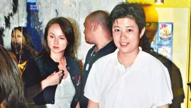 那个曾经最美亚洲小姐的人生真像过山车啊