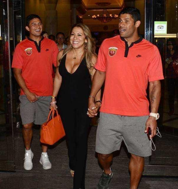 胡尔克和女友巴西度假,胡尔克与女友