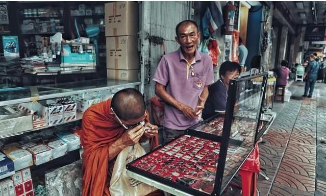 泰国值得带的伴手礼,泰国旅游十大必买伴手礼