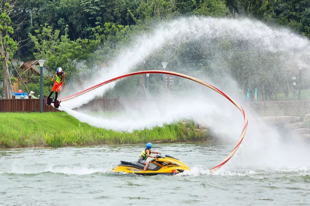 房车露营旅行推荐,自驾出游露营野炊房车营地