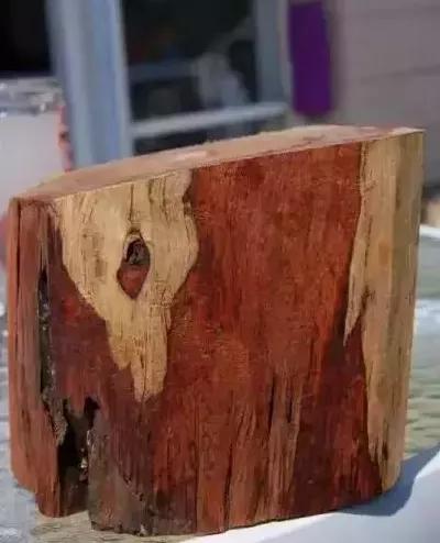 微凹黄檀是白酸枝还是红酸枝,红酸枝微凹黄檀是什么木头