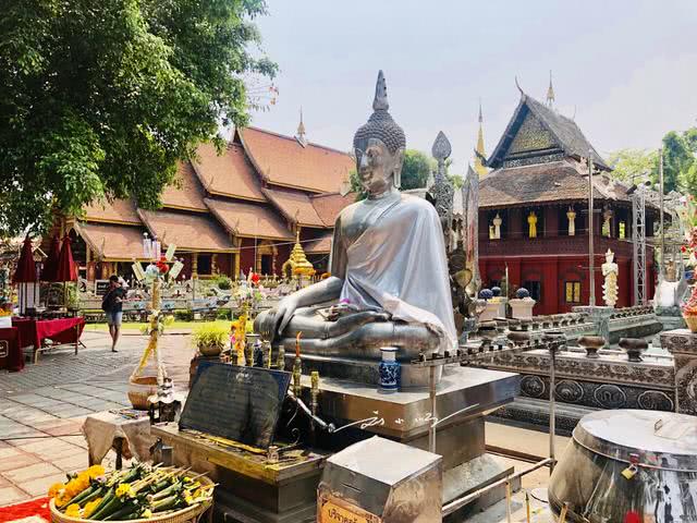 清迈县最神秘的寺庙,泰国清迈白色的寺庙叫什么