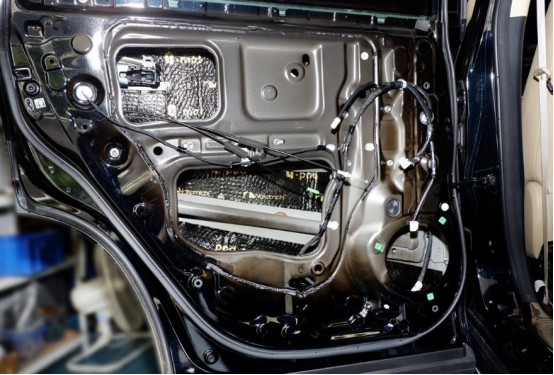 改装的音响声音放大音质不清晰,改装汽车音响音质越来越差