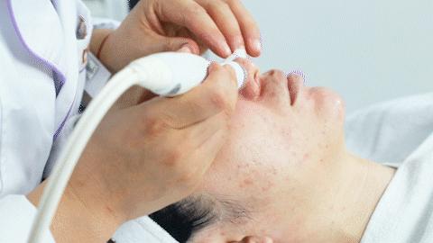 拥有ins大火的“玻璃肌”,我就是这条街上最靓的仔