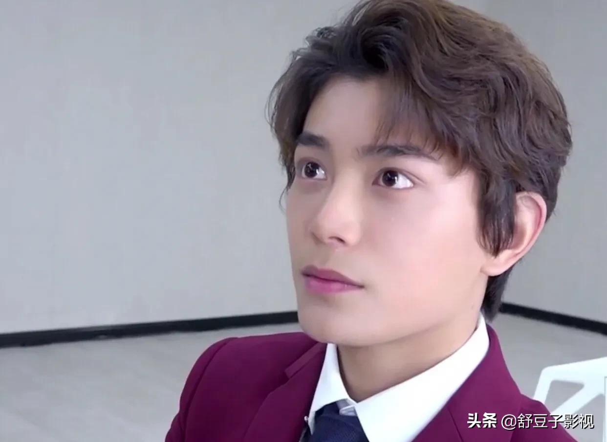 这部韩风满满的剧厉害了，有雪姨、何炅加持，女主还像周冬雨