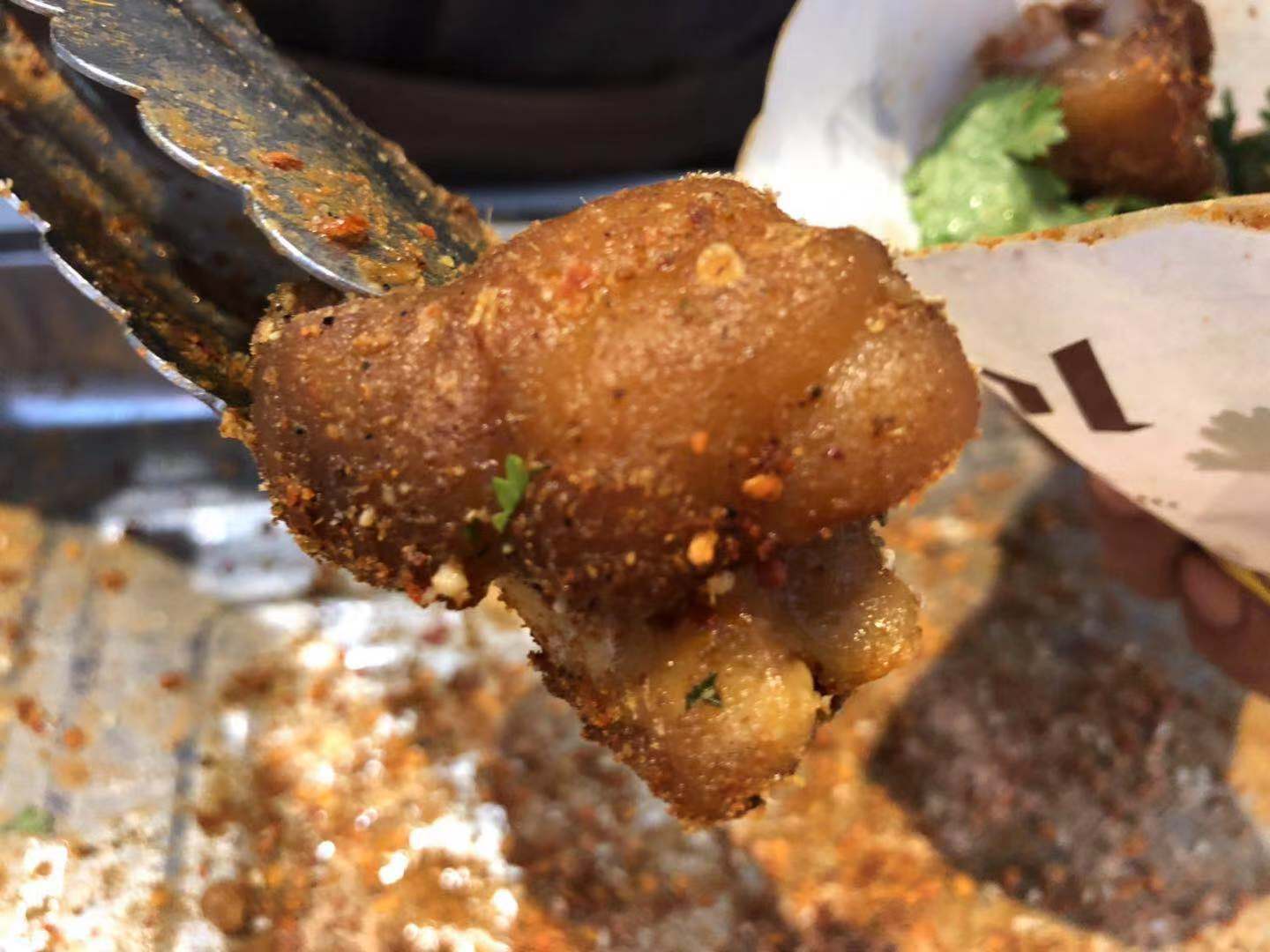 郑州有名的烤猪蹄,郑州管城区烤猪蹄