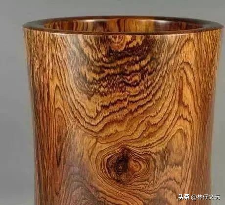 大叶黄花梨的鉴别方法,白酸枝和微凹黄檀哪个好