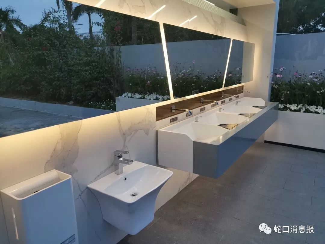 深圳，一个连拉屎都要发朋友圈的城市