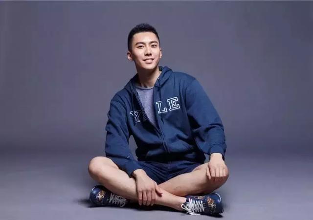 学长leo年收入多少,24岁学长年薪百万