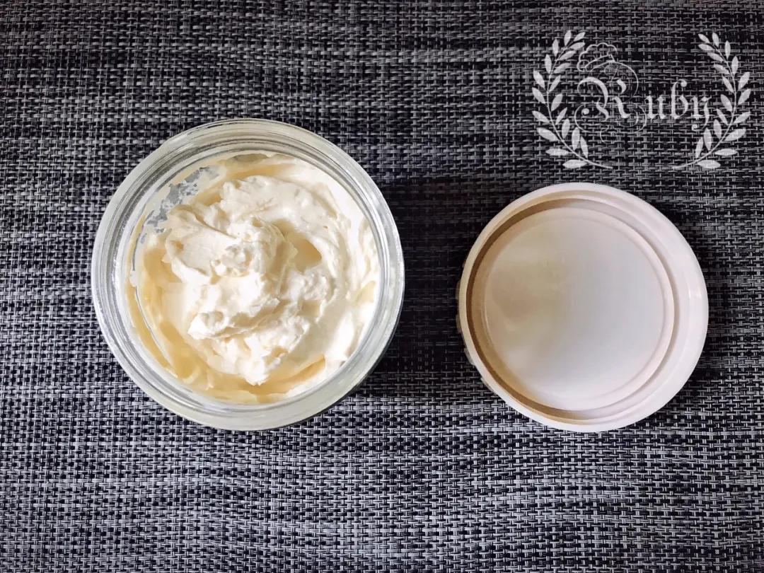 没有淡奶油奶酪怎么做奶油,牛奶黄油淡奶油奶酪