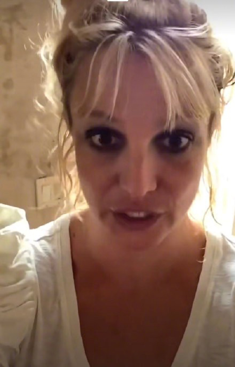 小甜甜布兰妮38岁时被父亲监督,小甜甜布兰妮父亲被截肢