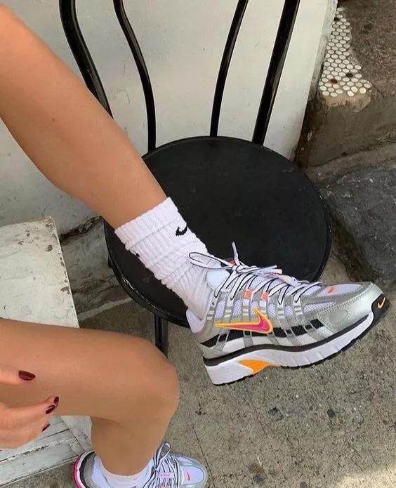 爱马仕什么颜色好搭配,高级配色爱马仕橙色配白色