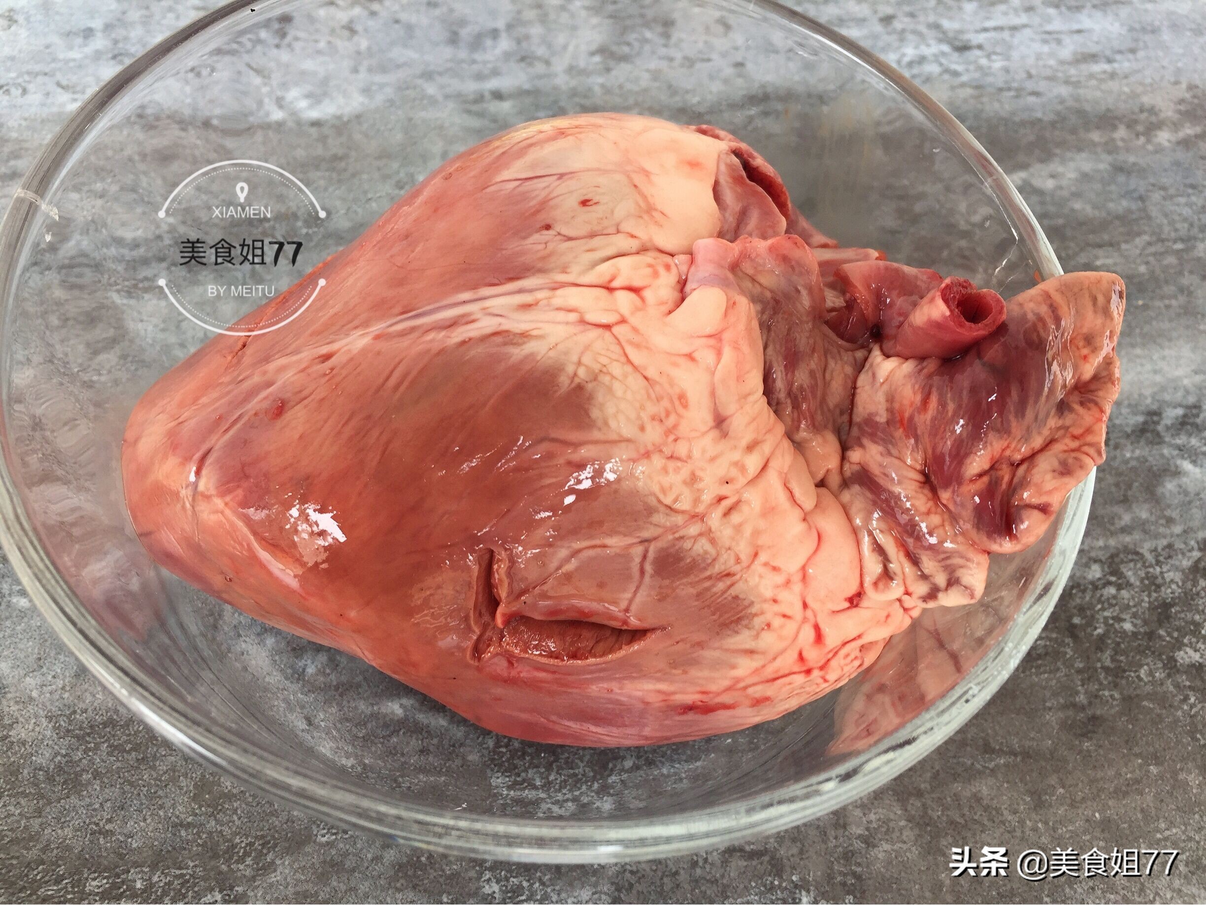 炖猪心汤好喝吗 (一整个猪心汤怎么炖才能更好喝)