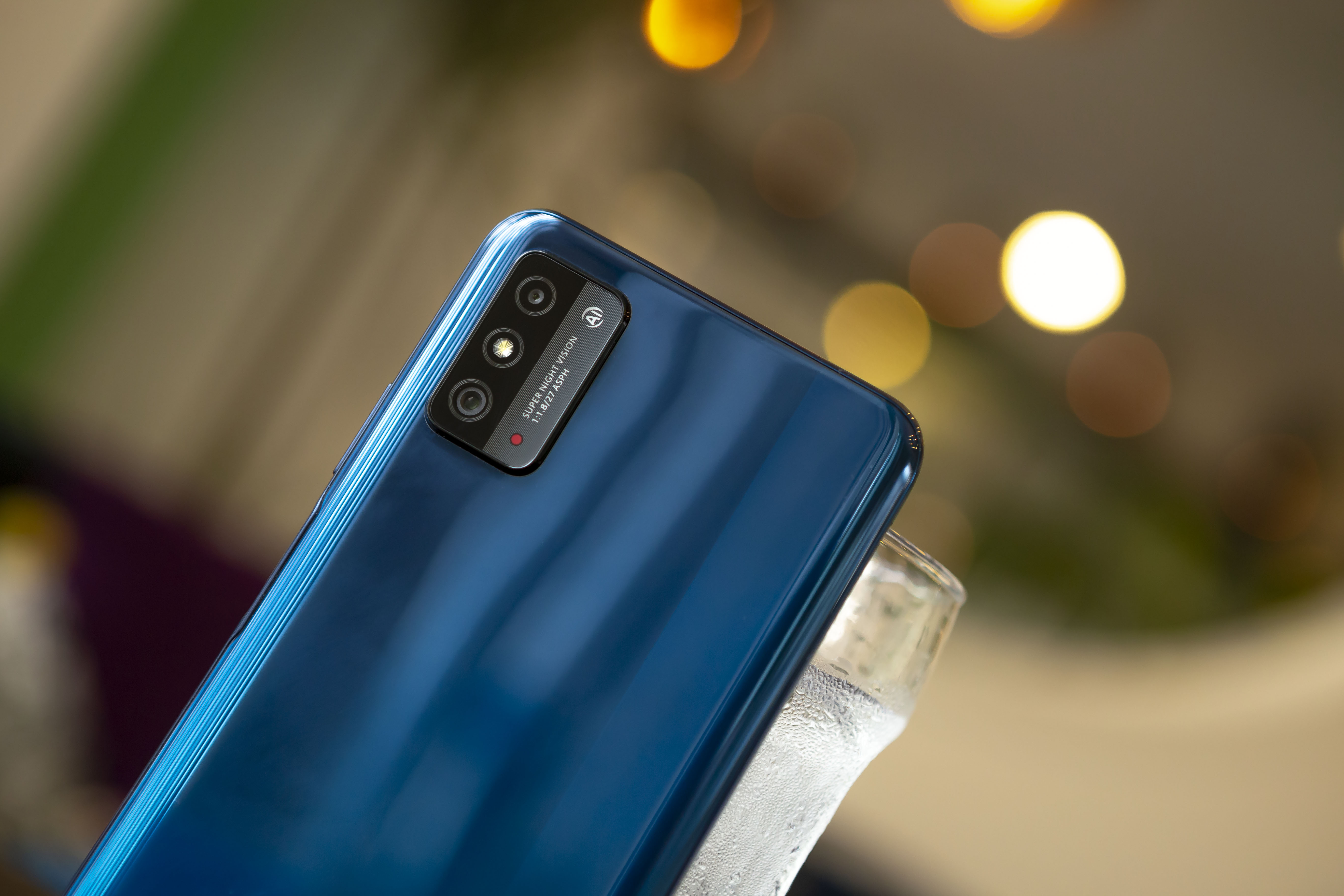 直面屏5g手机性价比高推荐入手,12+256高性价比的5g全新手机推荐