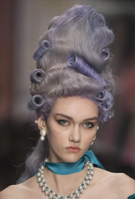 时装周朋友圈,时装周米兰2022