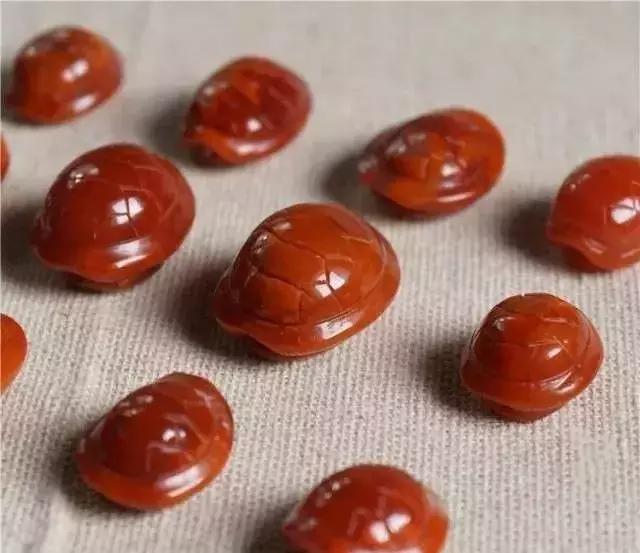 108手串背云如何搭配,5mm的手串搭配多大的背云