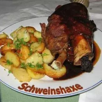 德国人爱吃猪肉还是牛肉,德国人爱吃香肠的原因