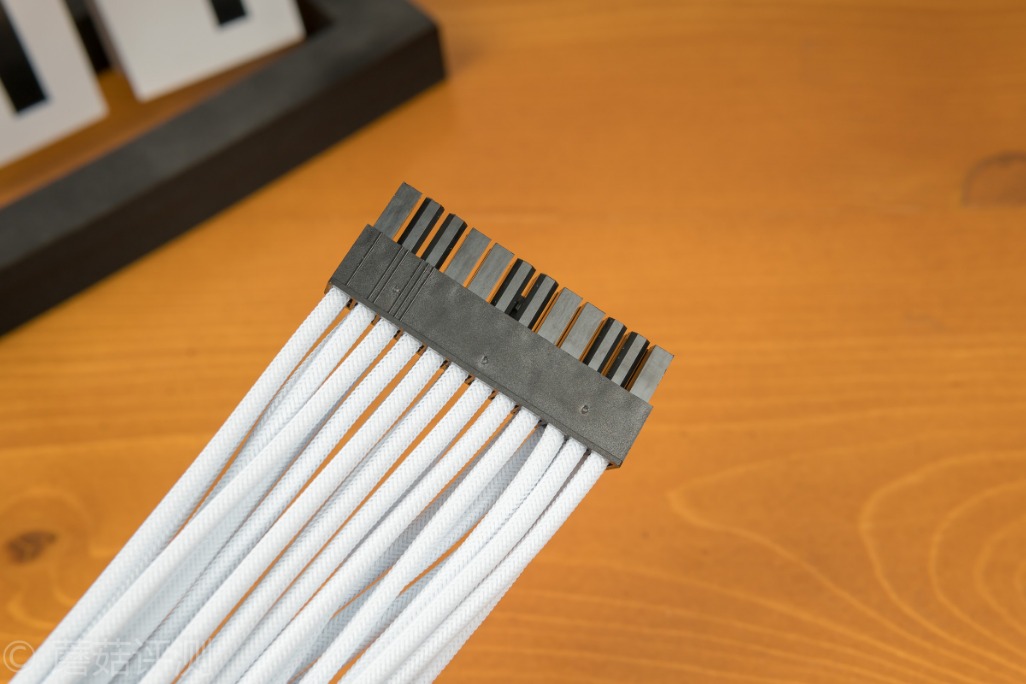 电源模组装机走线,全模组电源电脑装机走线教程