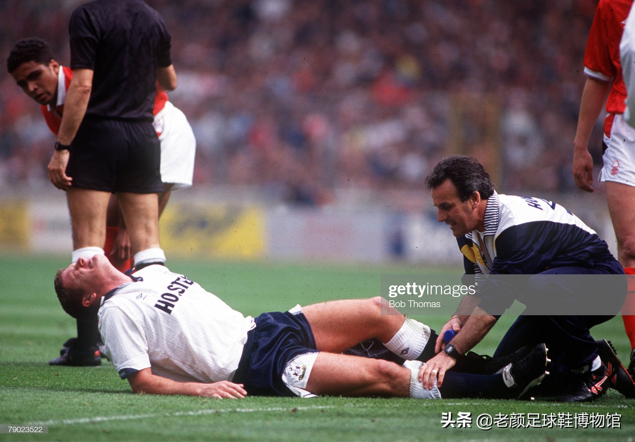 破产酒鬼的球鞋拍卖值6万,加图索的恩人名字成为香港路名