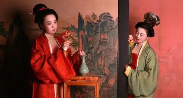 穿50件汉服是什么体验,在香港穿汉服惊艳全场