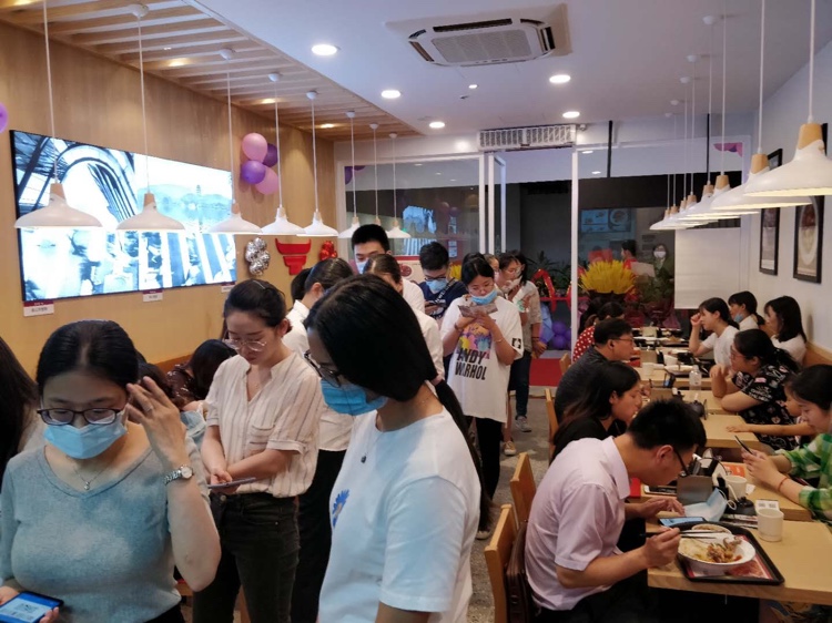 喜仕屋牛丼咖喱加盟多少钱,牛丼咖喱饭加盟前景好吗