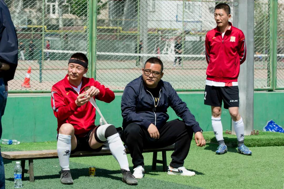 足球老将的故事简介,足球少年的故事