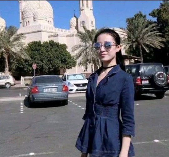 在迪拜十几万人民币能买什么车,在土豪遍地的迪拜和大家谈钱