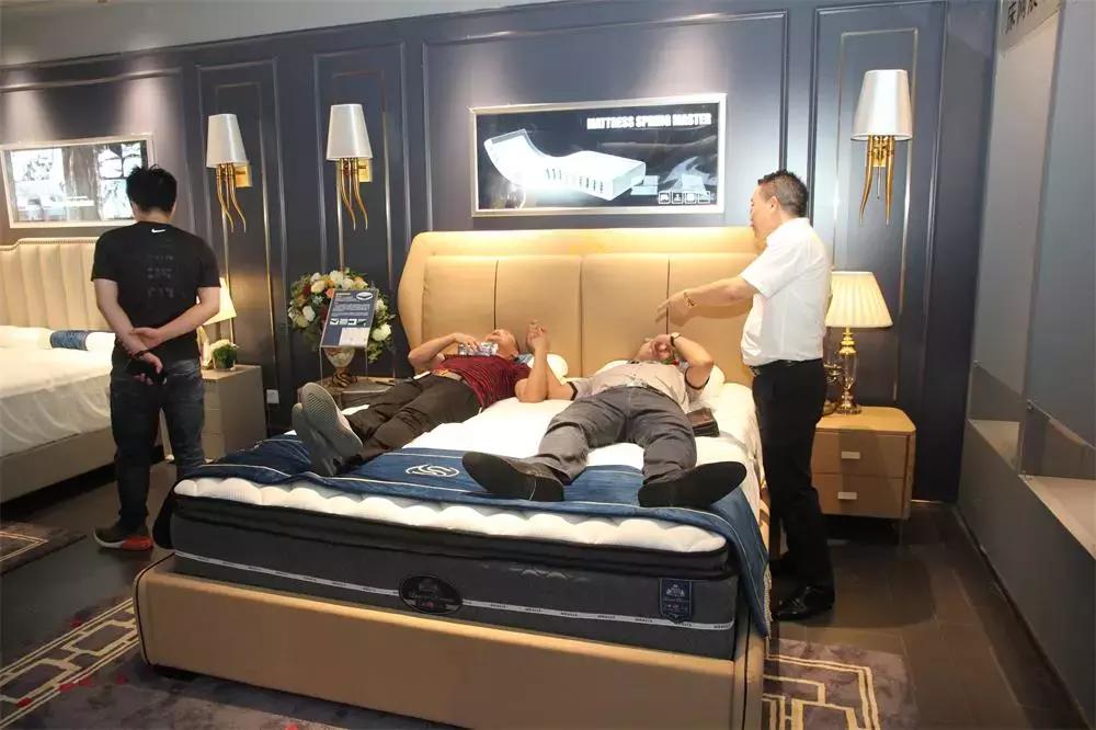 美国席梦思家居工厂店,席梦思家居美国集团华北区招商