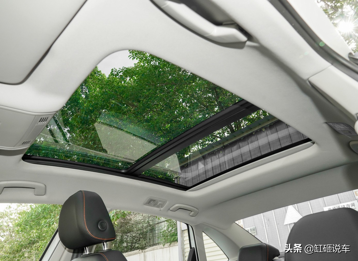 大众12款速腾气囊多少钱,大众速腾有多少个安全气囊