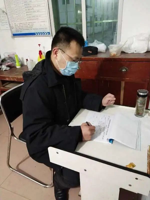 他们,今天被点名表扬了