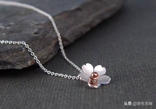 银饰品的功效和作用,银具有排毒功效嘛