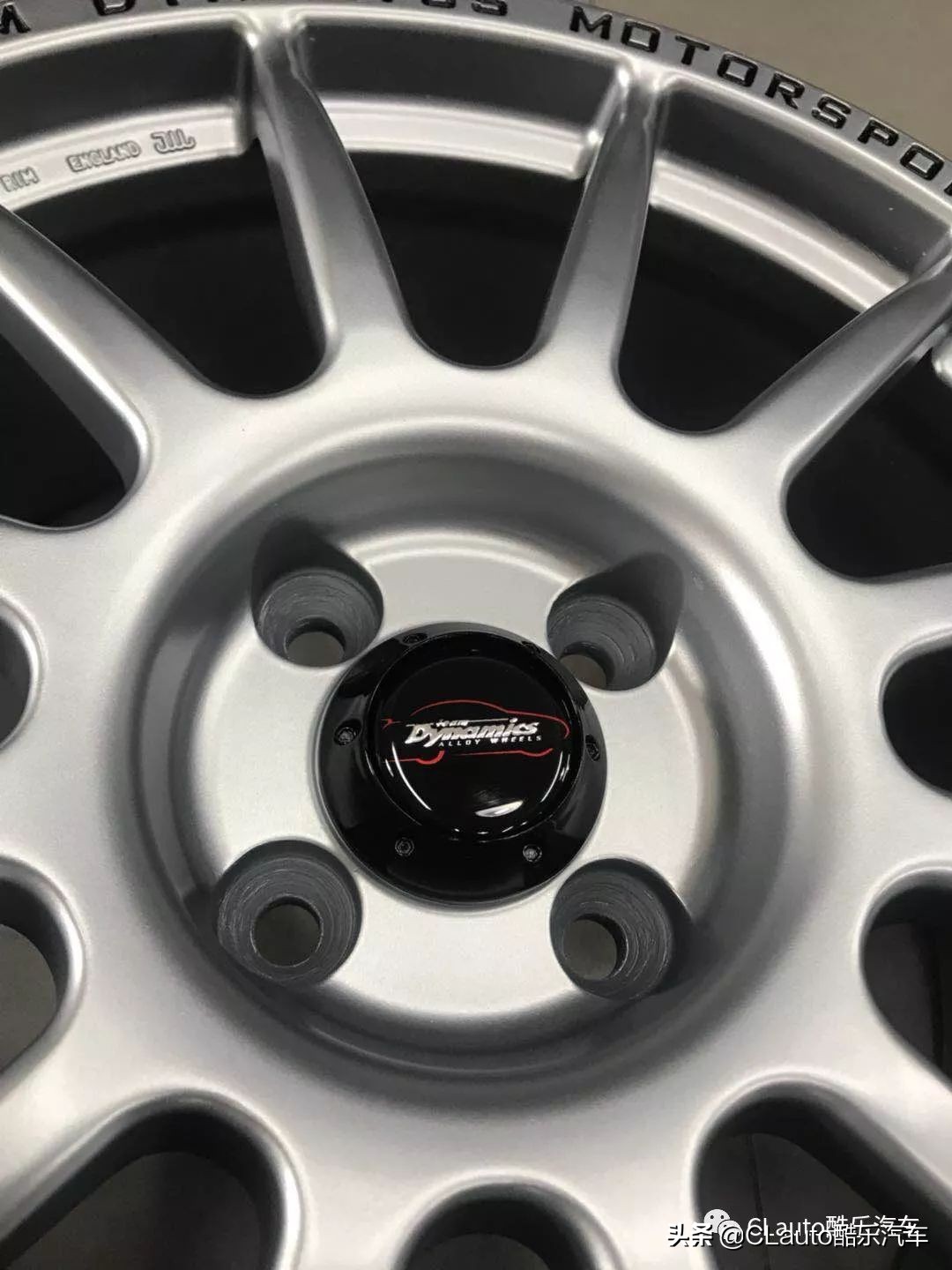 17寸最受欢迎的改装轮毂,最具性价比的改装轮毂