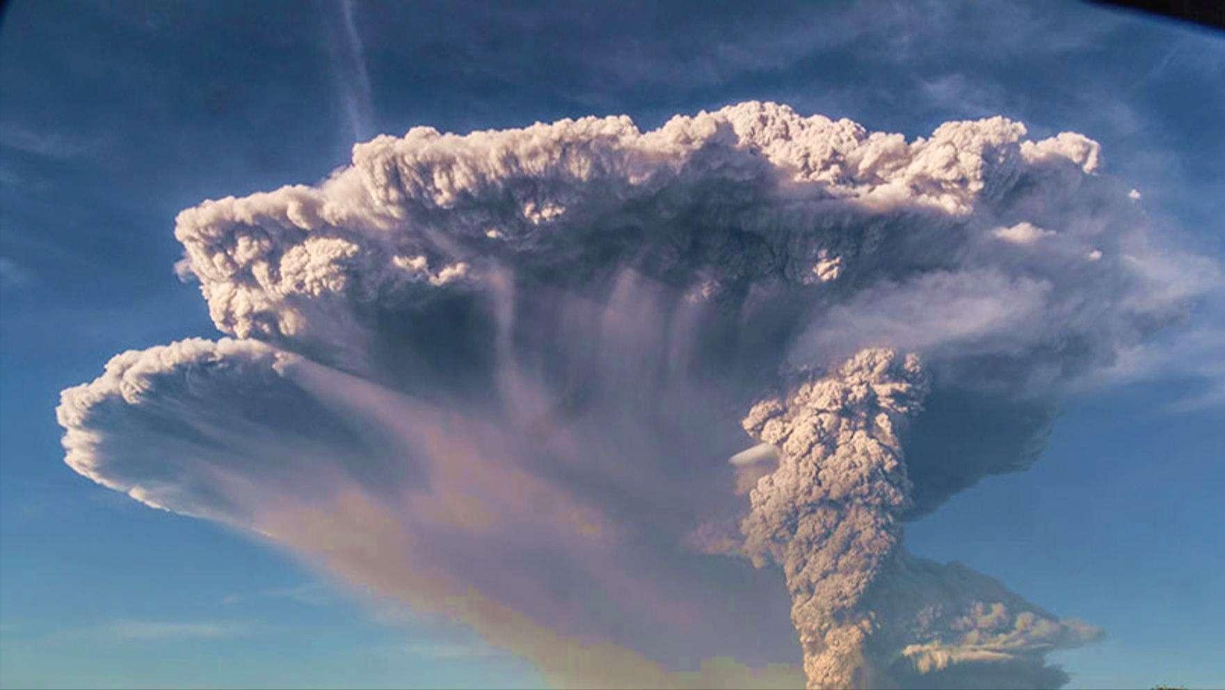 天启大爆炸：街上行人的衣服鞋袜全炸飞了，人没事！简直匪夷所思