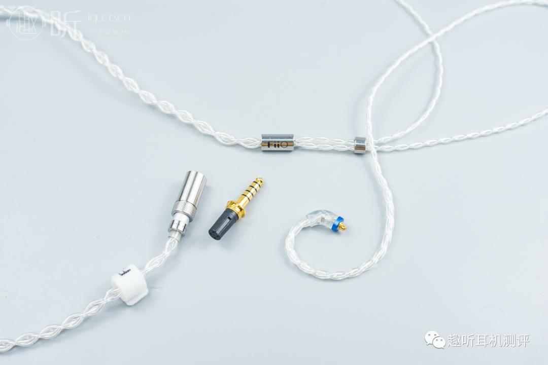 fiio飞傲f9入耳式耳机,飞傲fh5耳机对比飞傲fa7