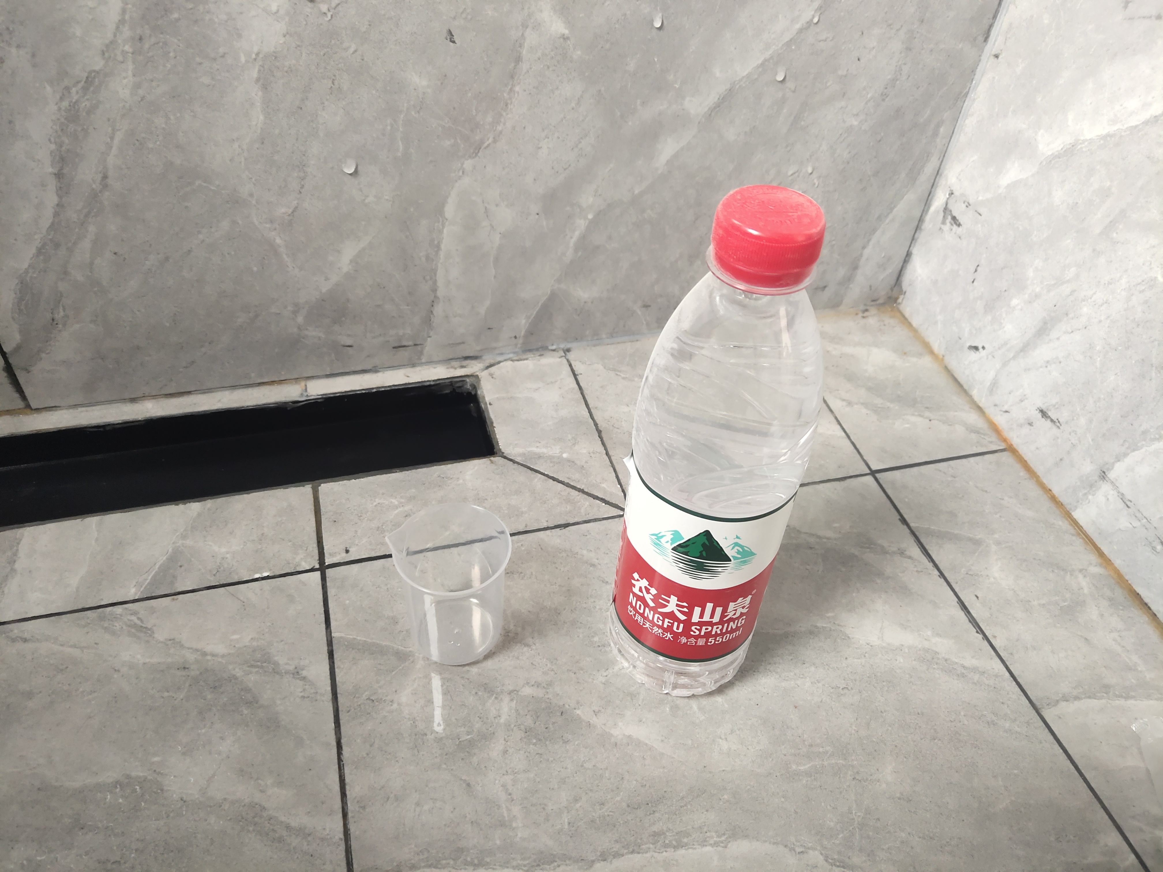 条形地漏下水慢怎么解决,长方形地漏怎么改圆形