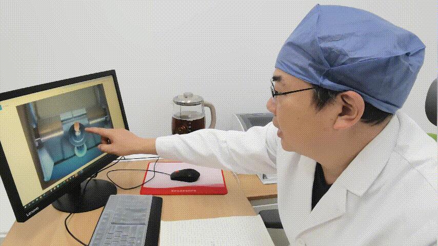 倪龙兴:用心守护牙齿健康