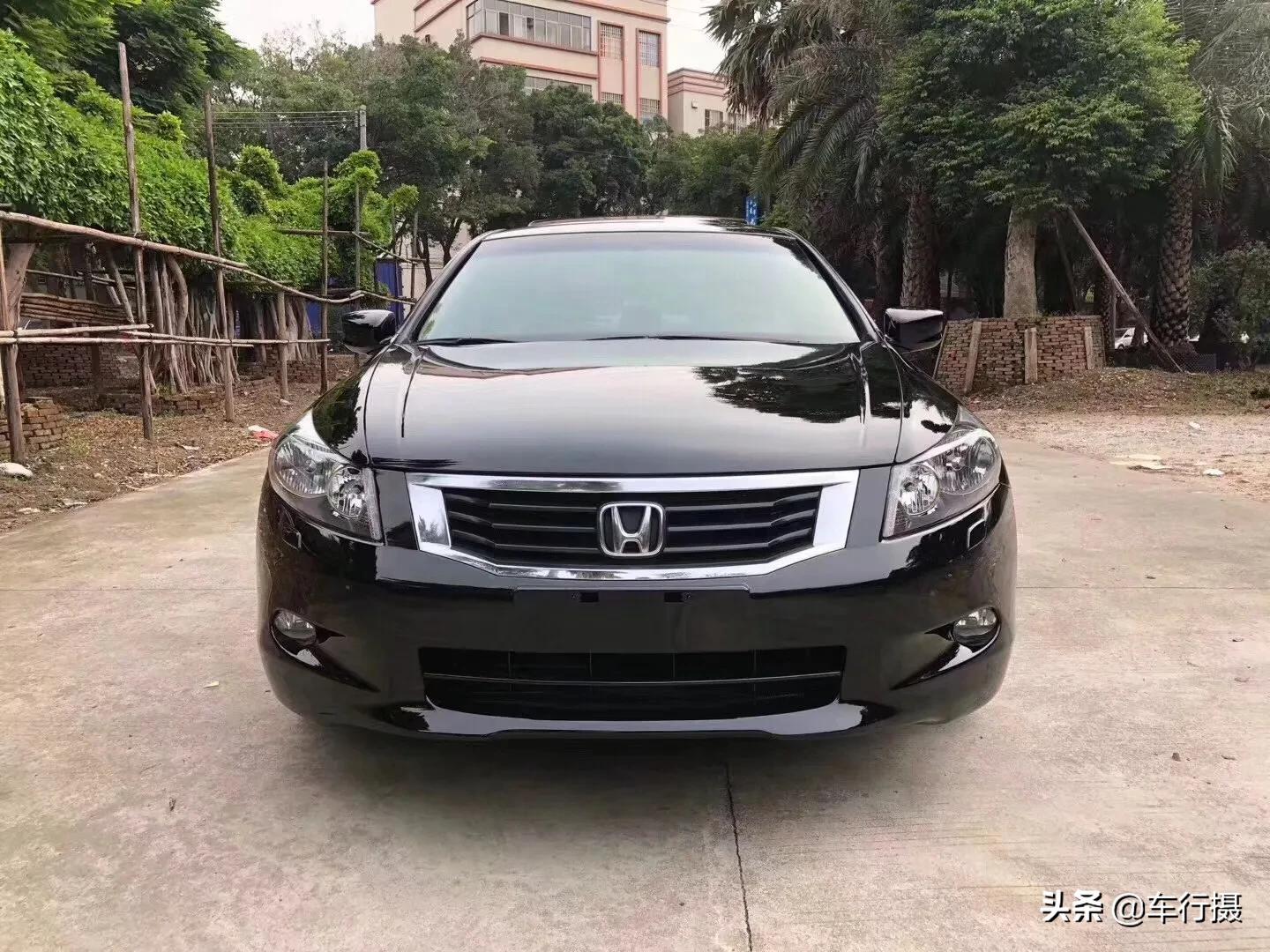 八代雅阁2.0高配内饰什么样,本田雅阁2.0八代半发动机照片