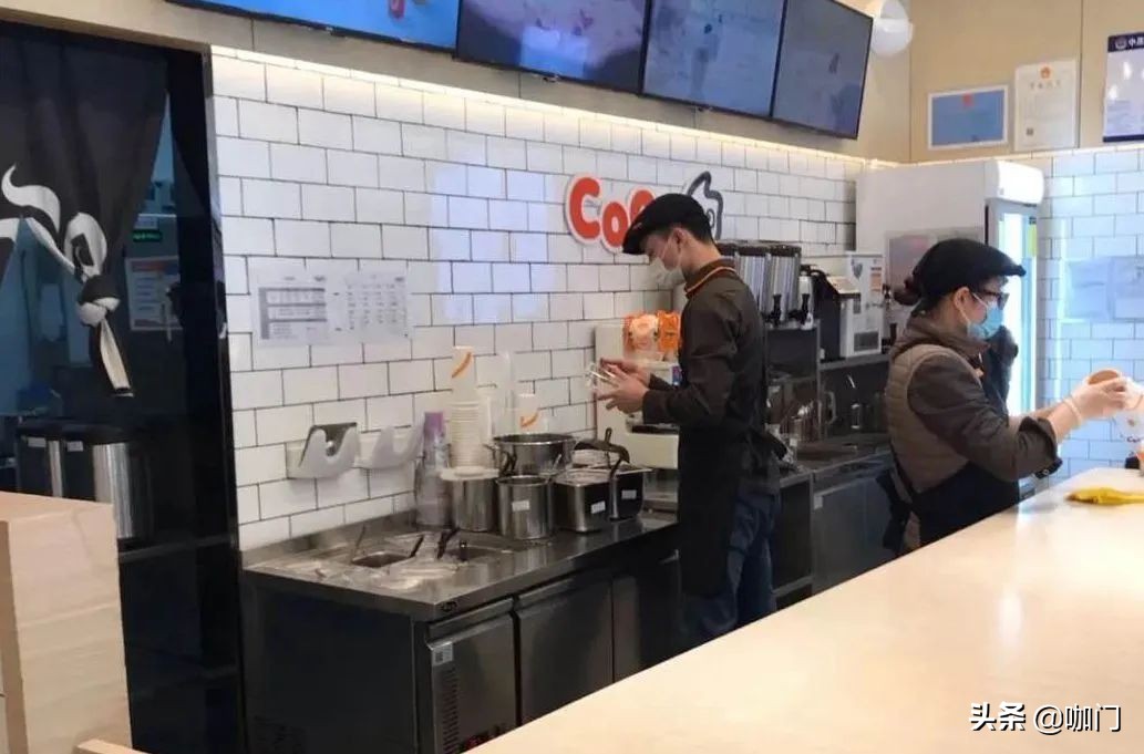 饮品店生意不火也不淡,饮品店里生意不好怎么化解